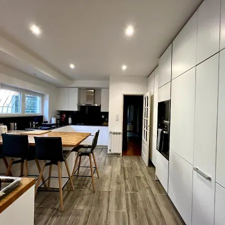 빌라 Chianti By Refuge Homes